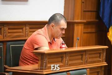 Pobre estampa de la oposición de Telde en el Pleno/Francisco Javier Santana y TA.